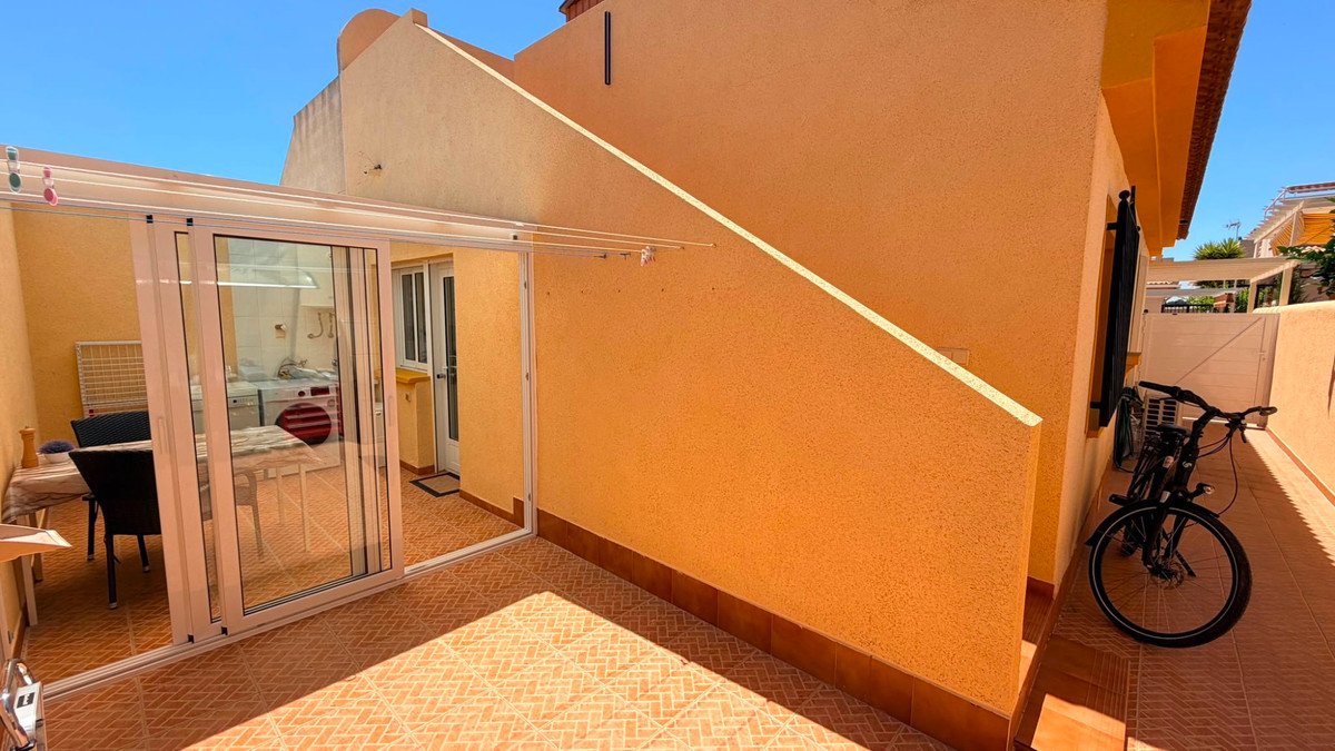 2 Bed Semi-Detached House in Los Montesinos