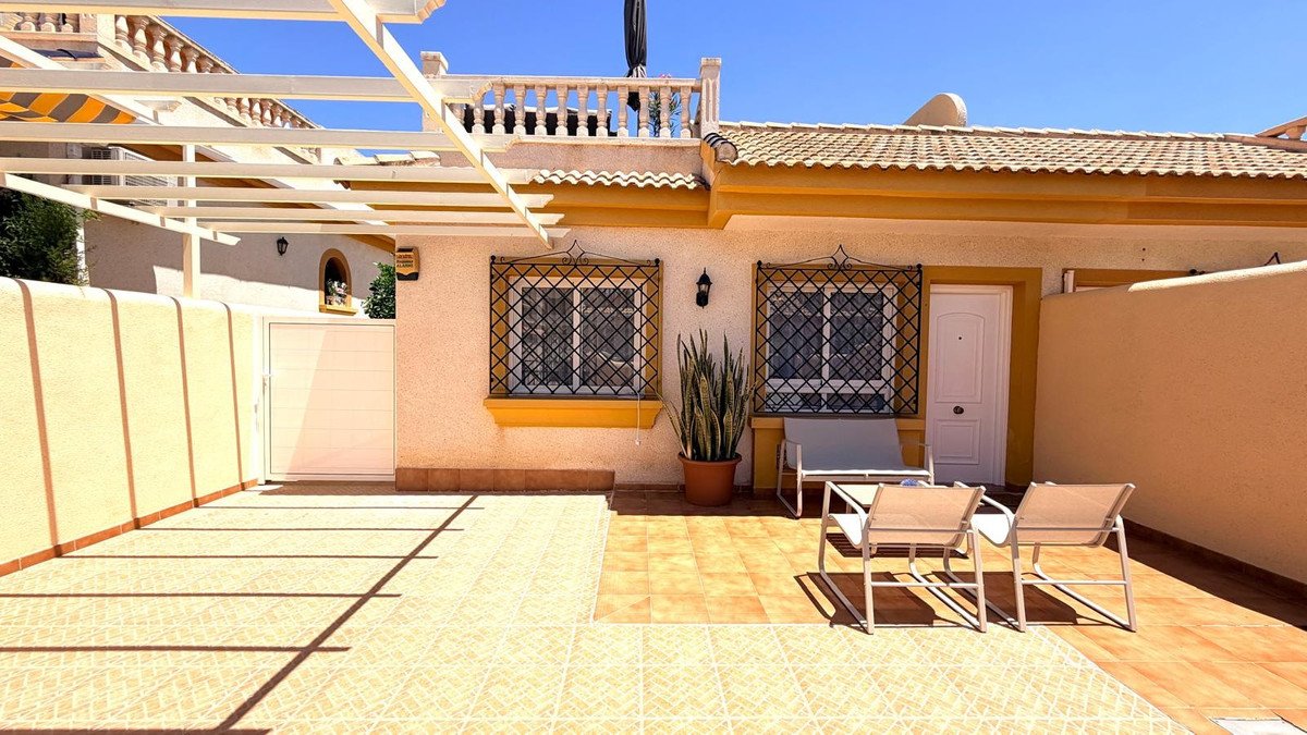 2 Bed Semi-Detached House in Los Montesinos