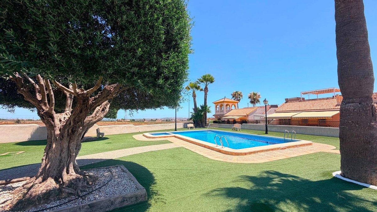 2 Bed Semi-Detached House in Los Montesinos
