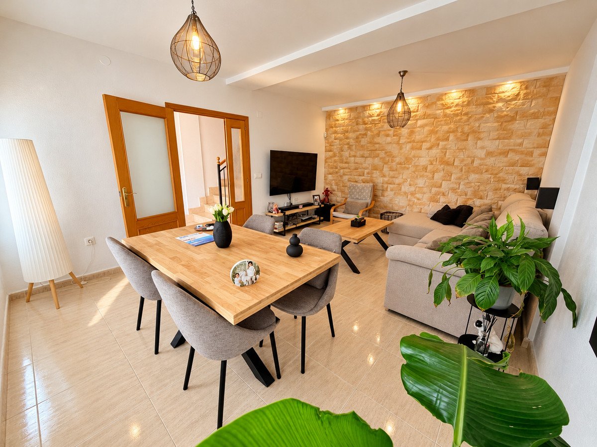 3 Bed Townhouse in Daya Nueva
