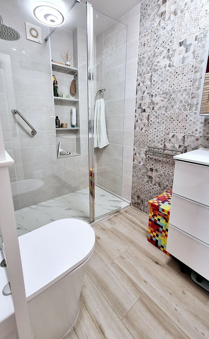 2 Bed Middle Floor Apartment in Casares Playa