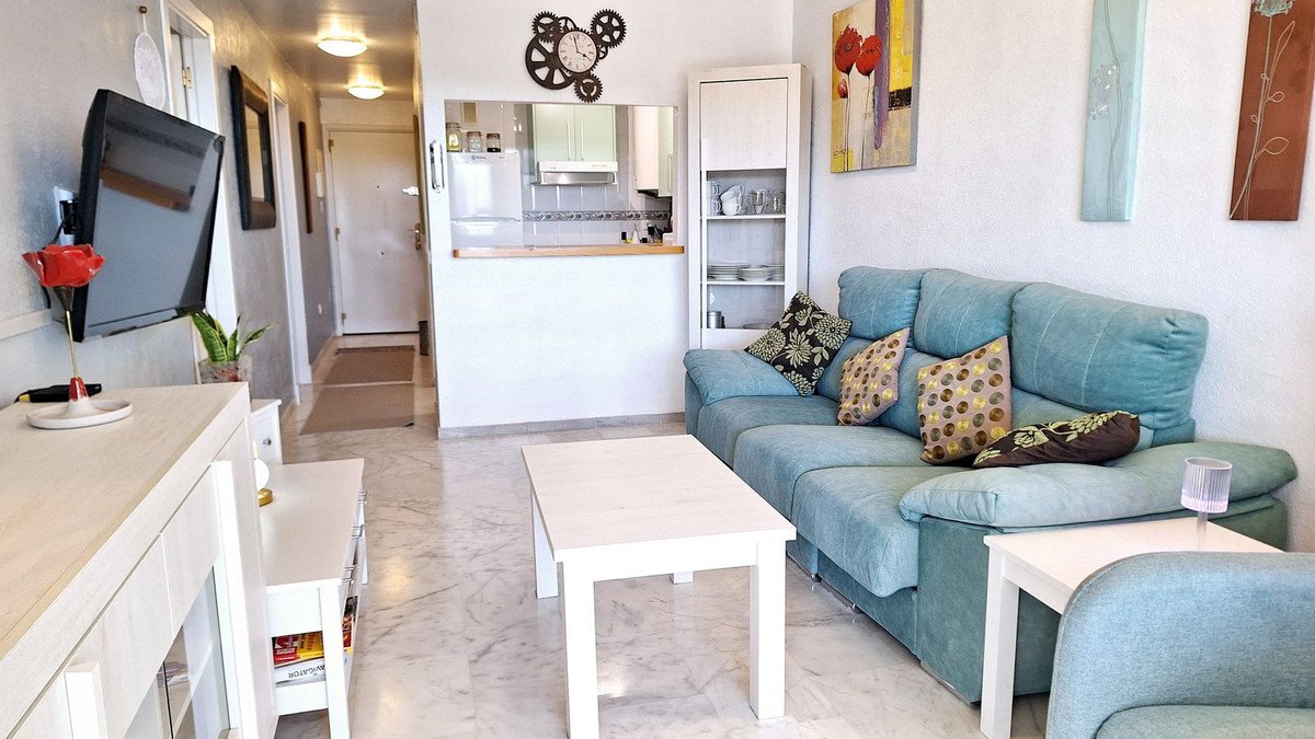 2 Bed Middle Floor Apartment in Casares Playa