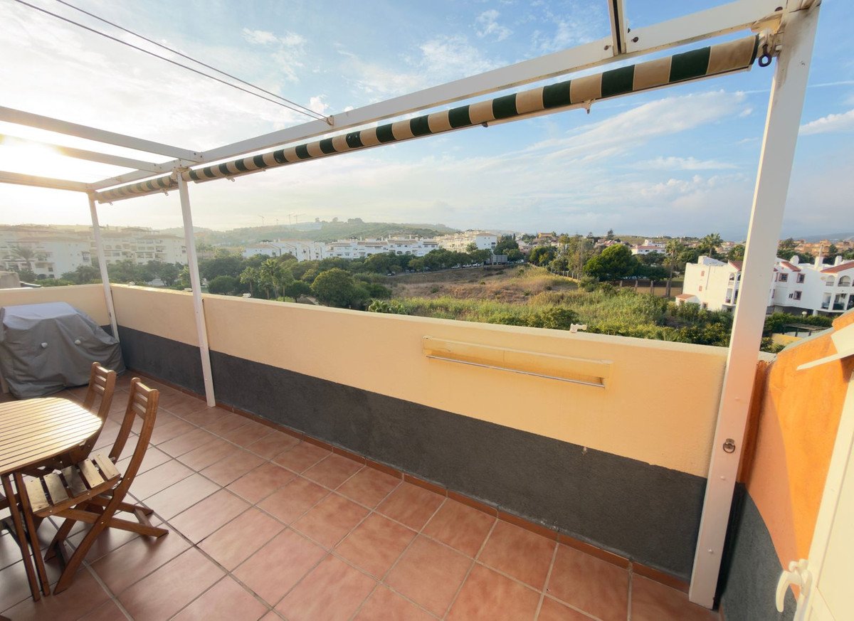 1 Bed Top Floor Apartment in San Luis de Sabinillas
