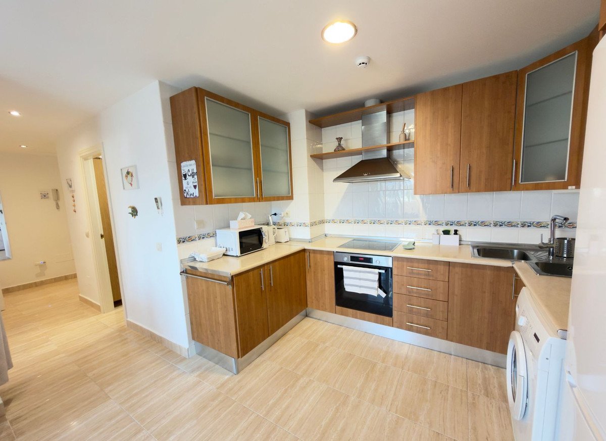 1 Bed Top Floor Apartment in San Luis de Sabinillas