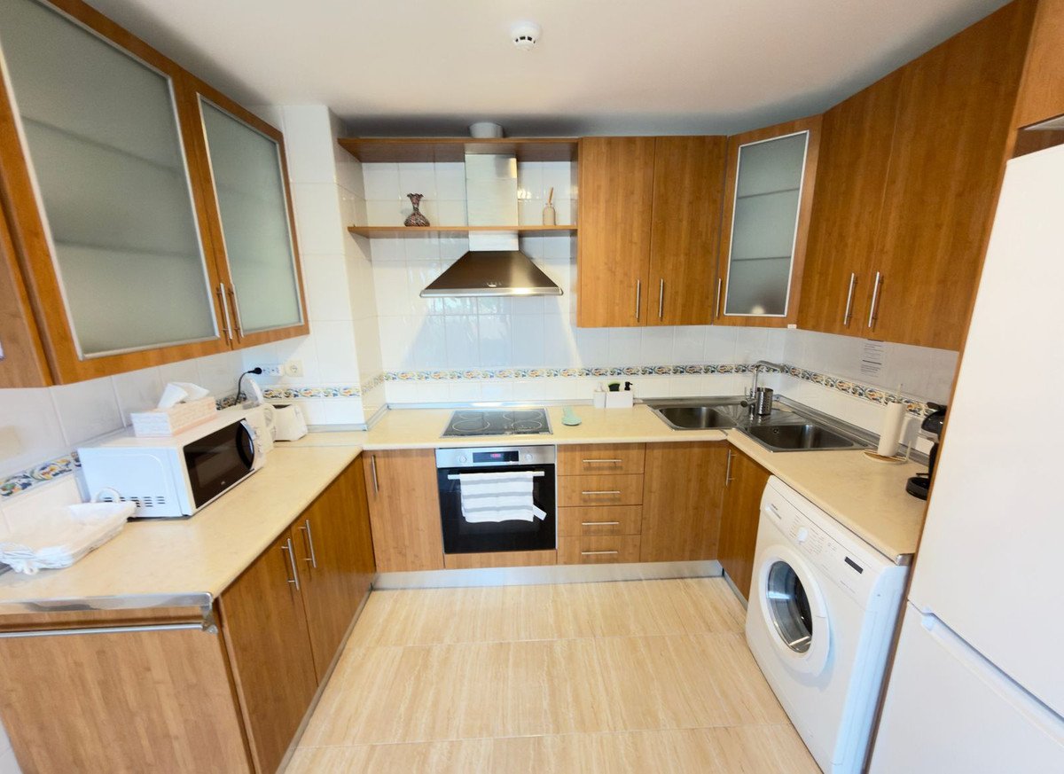 1 Bed Top Floor Apartment in San Luis de Sabinillas