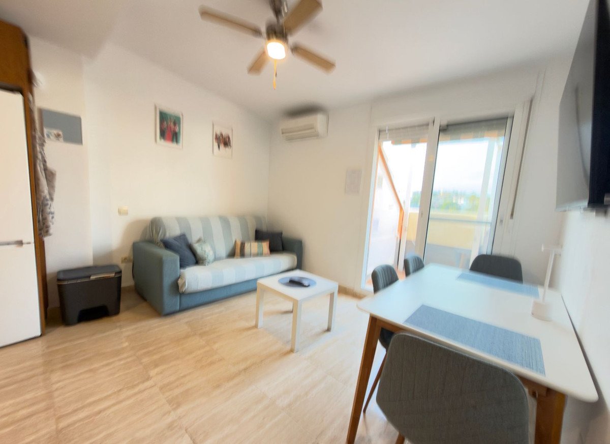1 Bed Top Floor Apartment in San Luis de Sabinillas