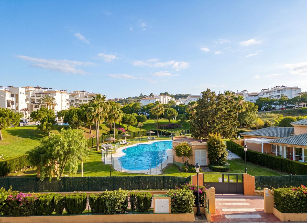 1 Bed Top Floor Apartment in San Luis de Sabinillas
