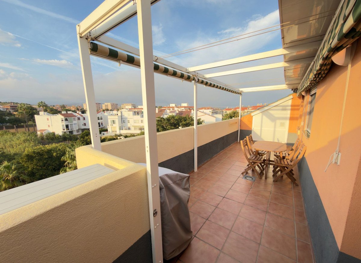 1 Bed Top Floor Apartment in San Luis de Sabinillas