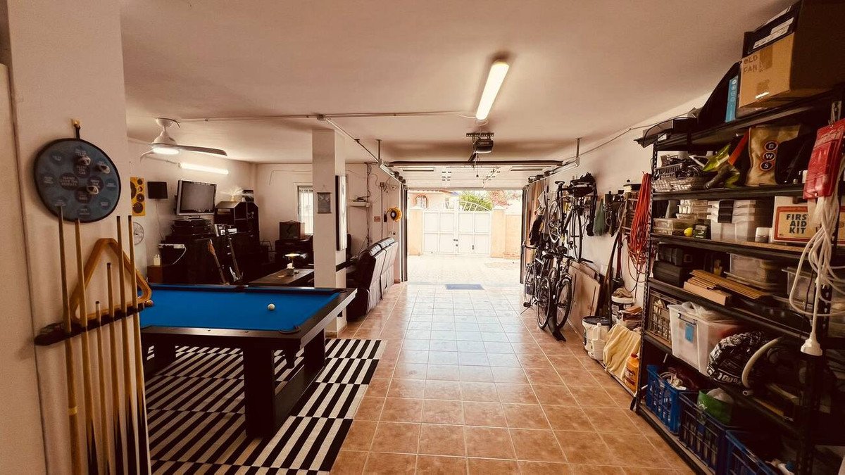 3 Bed Detached Villa in Villamartin