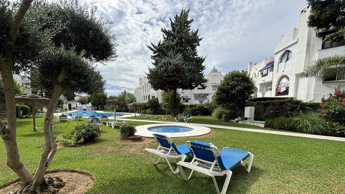 2 Bed Ground Floor Apartment in Calahonda