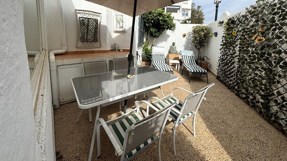 2 Bed Ground Floor Apartment in Calahonda