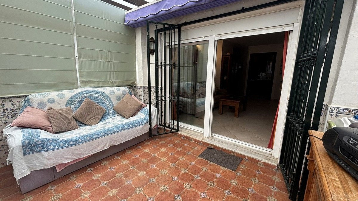 2 Bed Ground Floor Apartment in Calahonda