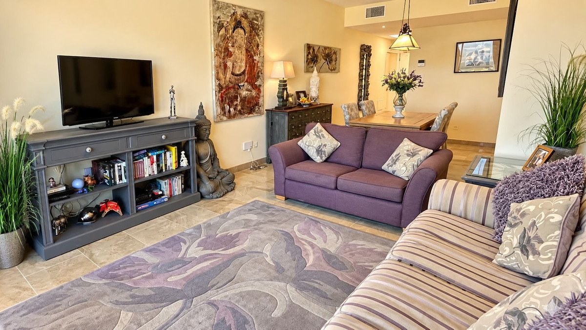 2 Bed Penthouse in La Duquesa