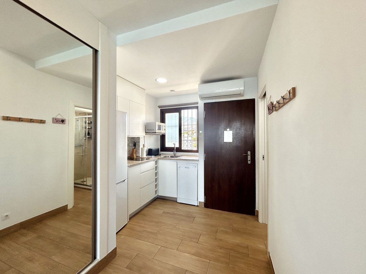1 Bed Middle Floor Apartment in Benalmadena Costa