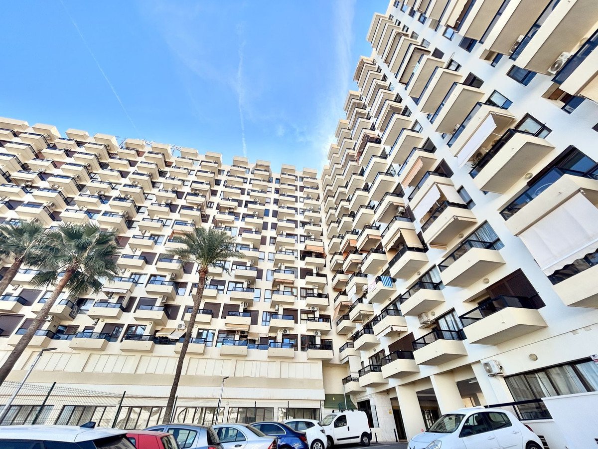 1 Bed Middle Floor Apartment in Benalmadena Costa