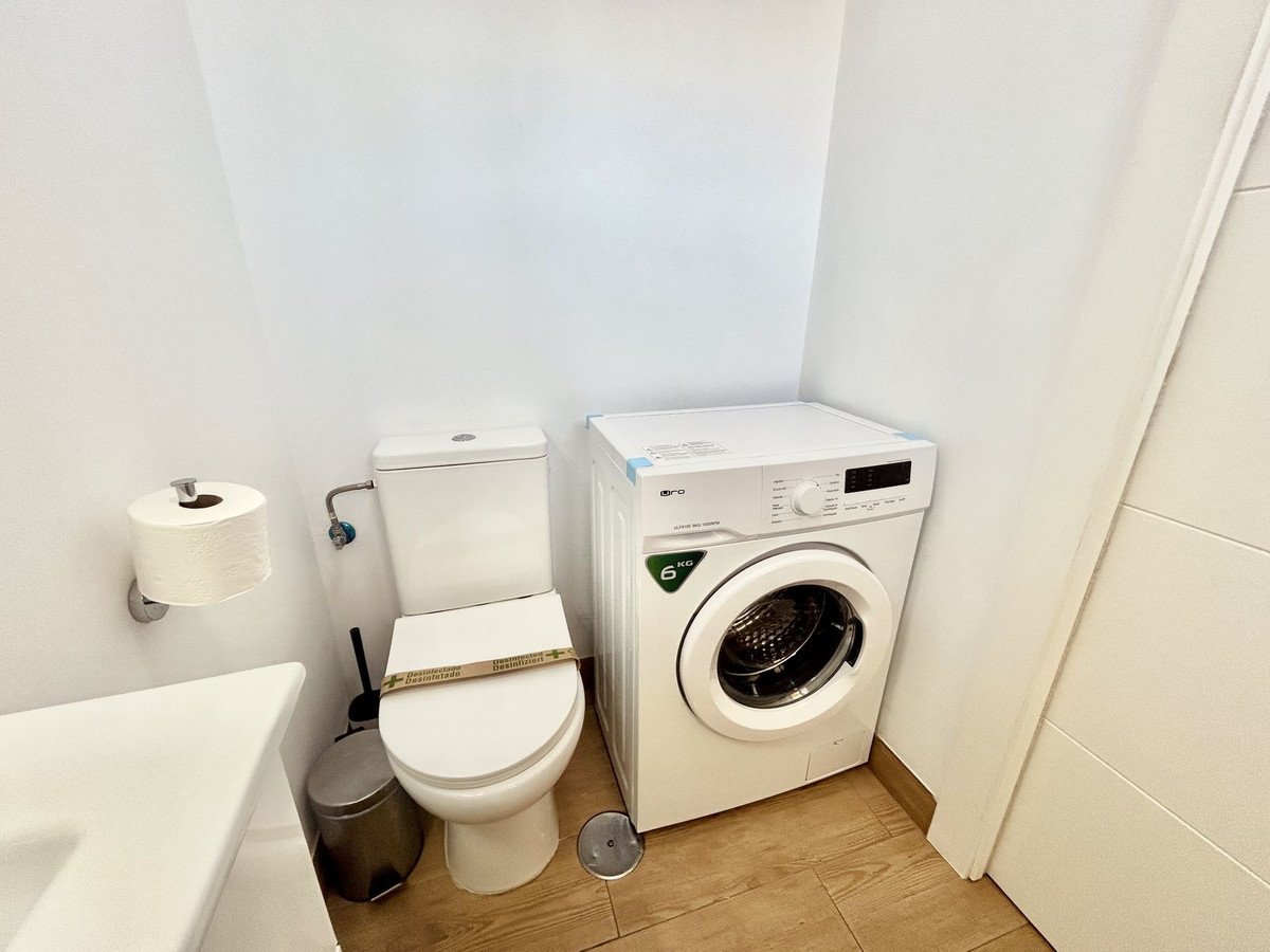 1 Bed Middle Floor Apartment in Benalmadena Costa