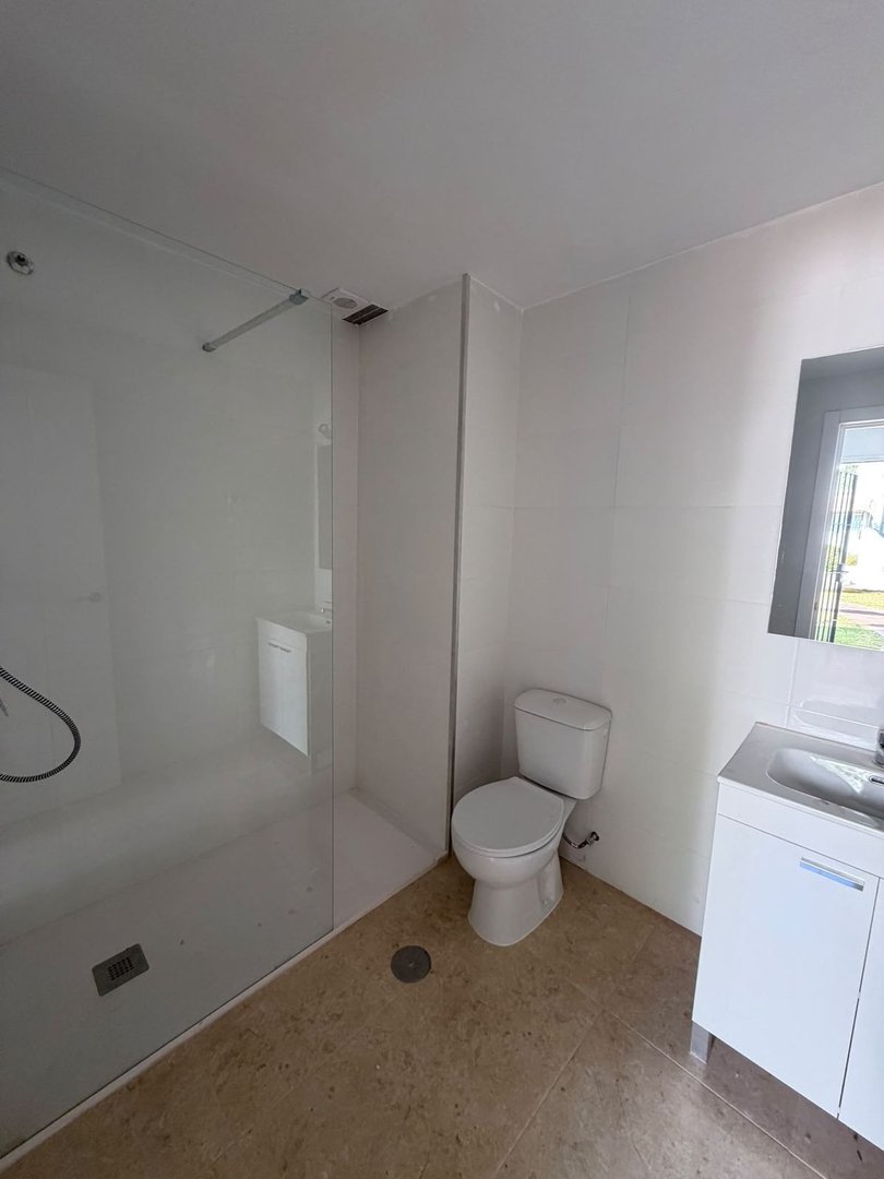 2 Bed Ground Floor Apartment in El Paraiso