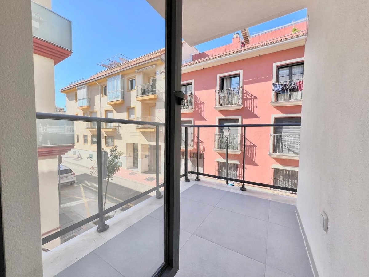 2 Bed Middle Floor Apartment in Los Boliches