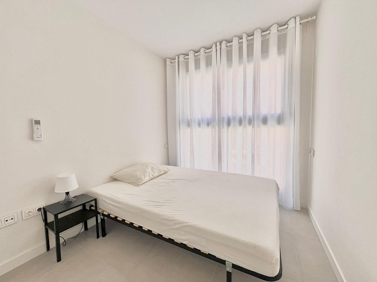 2 Bed Middle Floor Apartment in Los Boliches