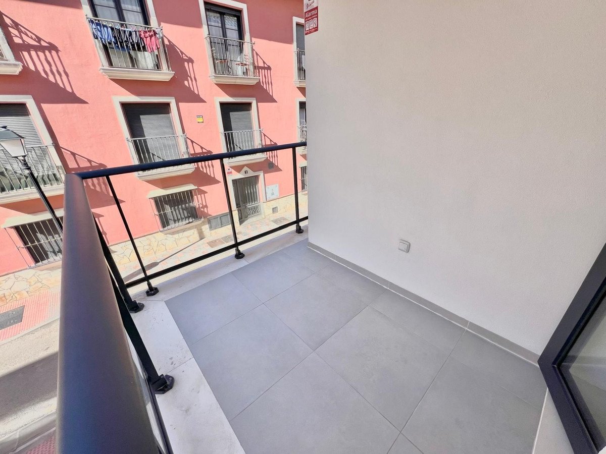 2 Bed Middle Floor Apartment in Los Boliches
