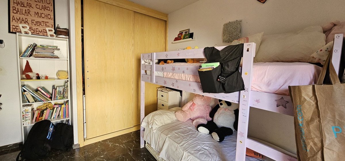 3 Bed Middle Floor Apartment in Torreblanca