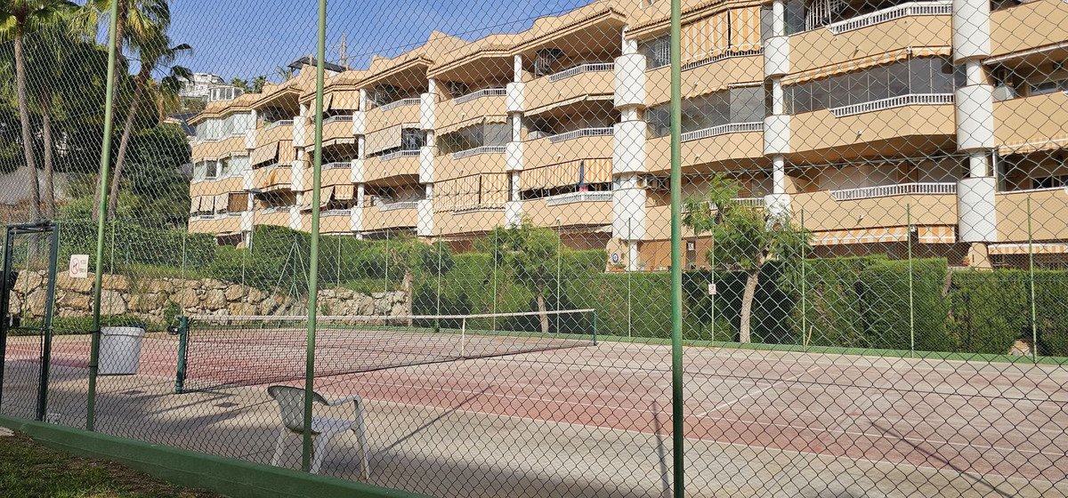 3 Bed Middle Floor Apartment in Torreblanca