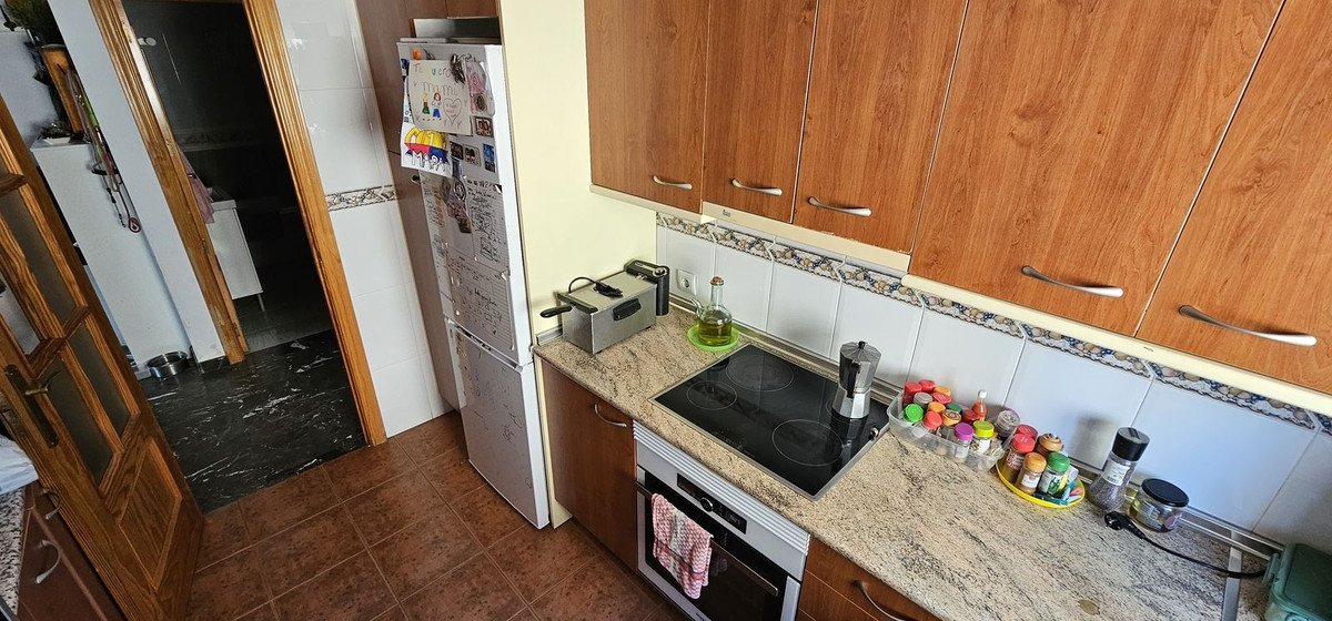 3 Bed Middle Floor Apartment in Torreblanca