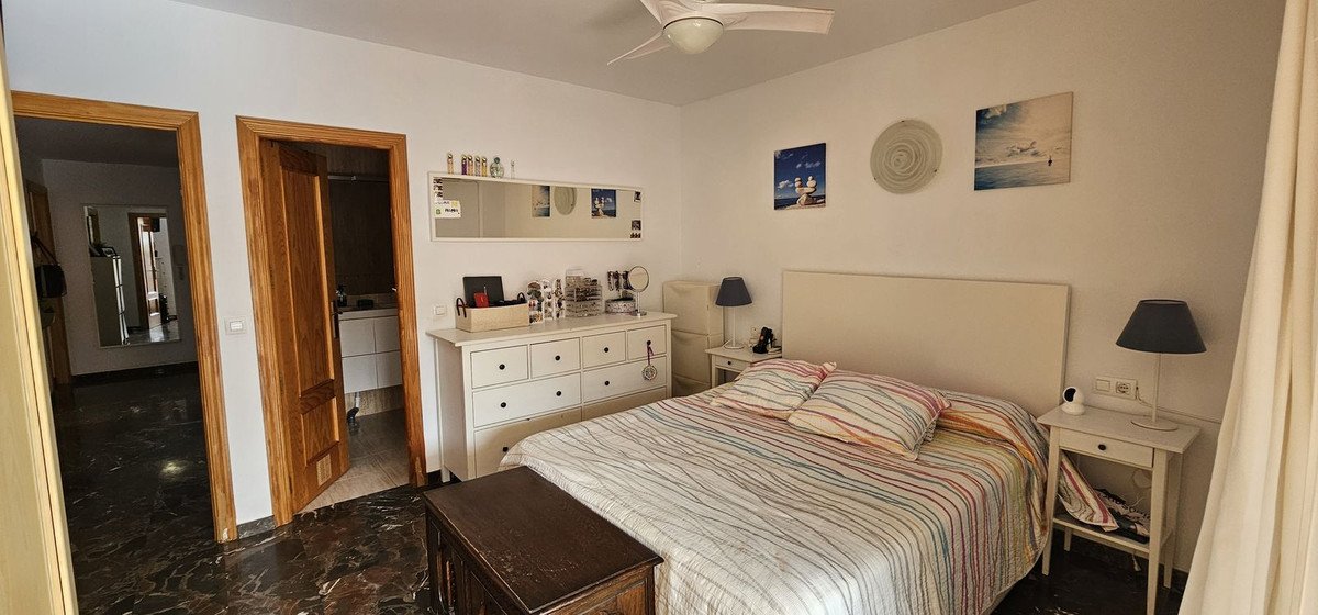 3 Bed Middle Floor Apartment in Torreblanca