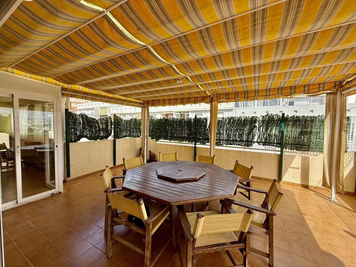 3 Bed Penthouse in Las Lagunas