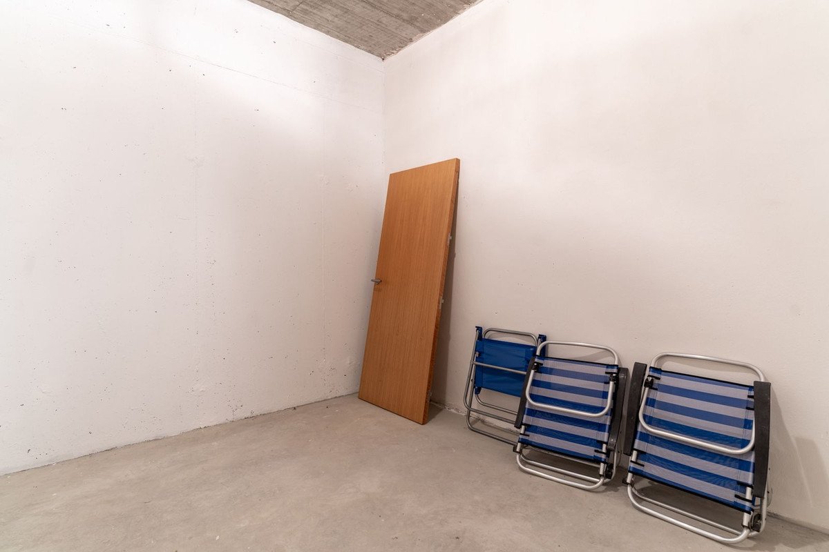 2 Bed Middle Floor Apartment in New Golden Mile