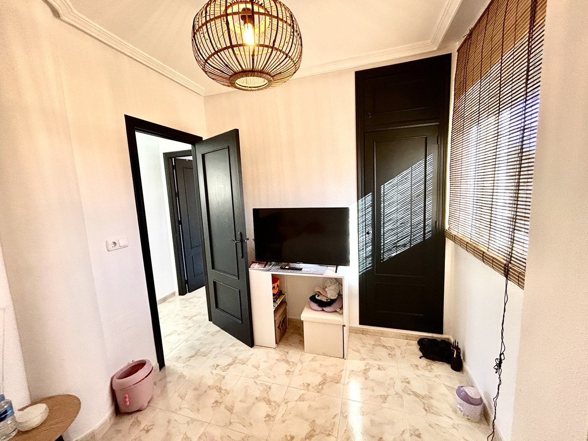 4 Bed Detached Villa in Villamartin