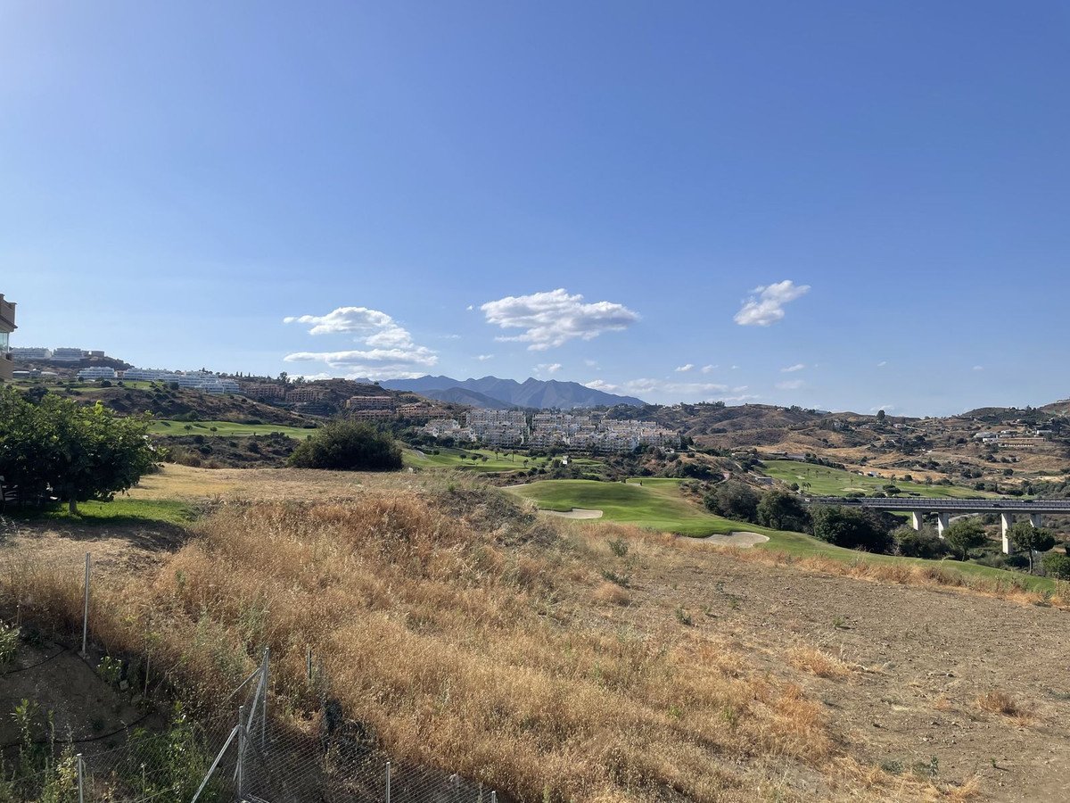 3 Bed Middle Floor Apartment in La Cala de Mijas