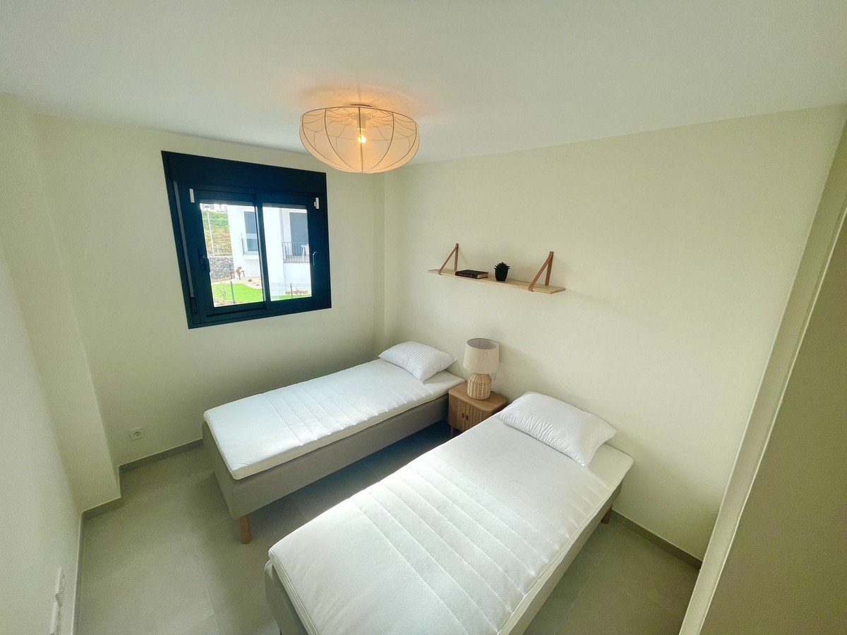 3 Bed Middle Floor Apartment in La Cala de Mijas