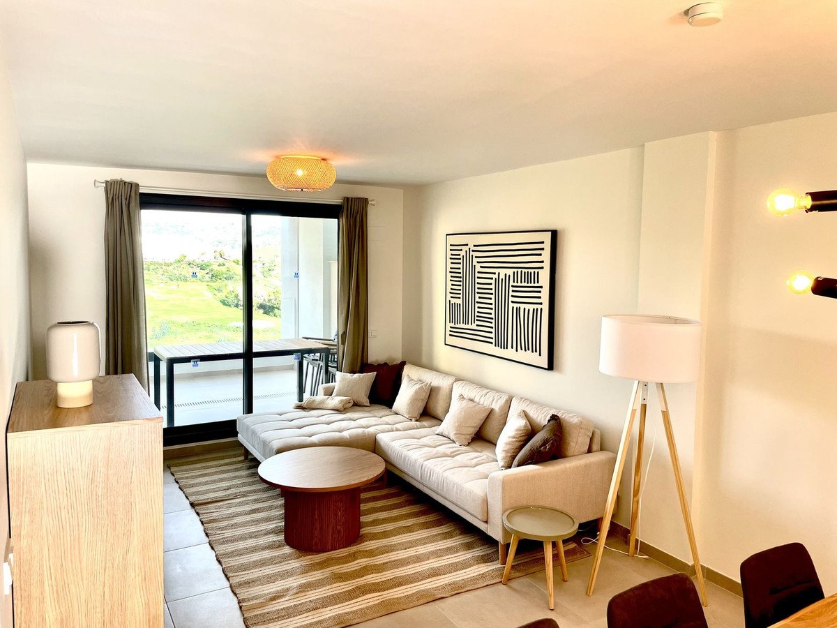 3 Bed Middle Floor Apartment in La Cala de Mijas