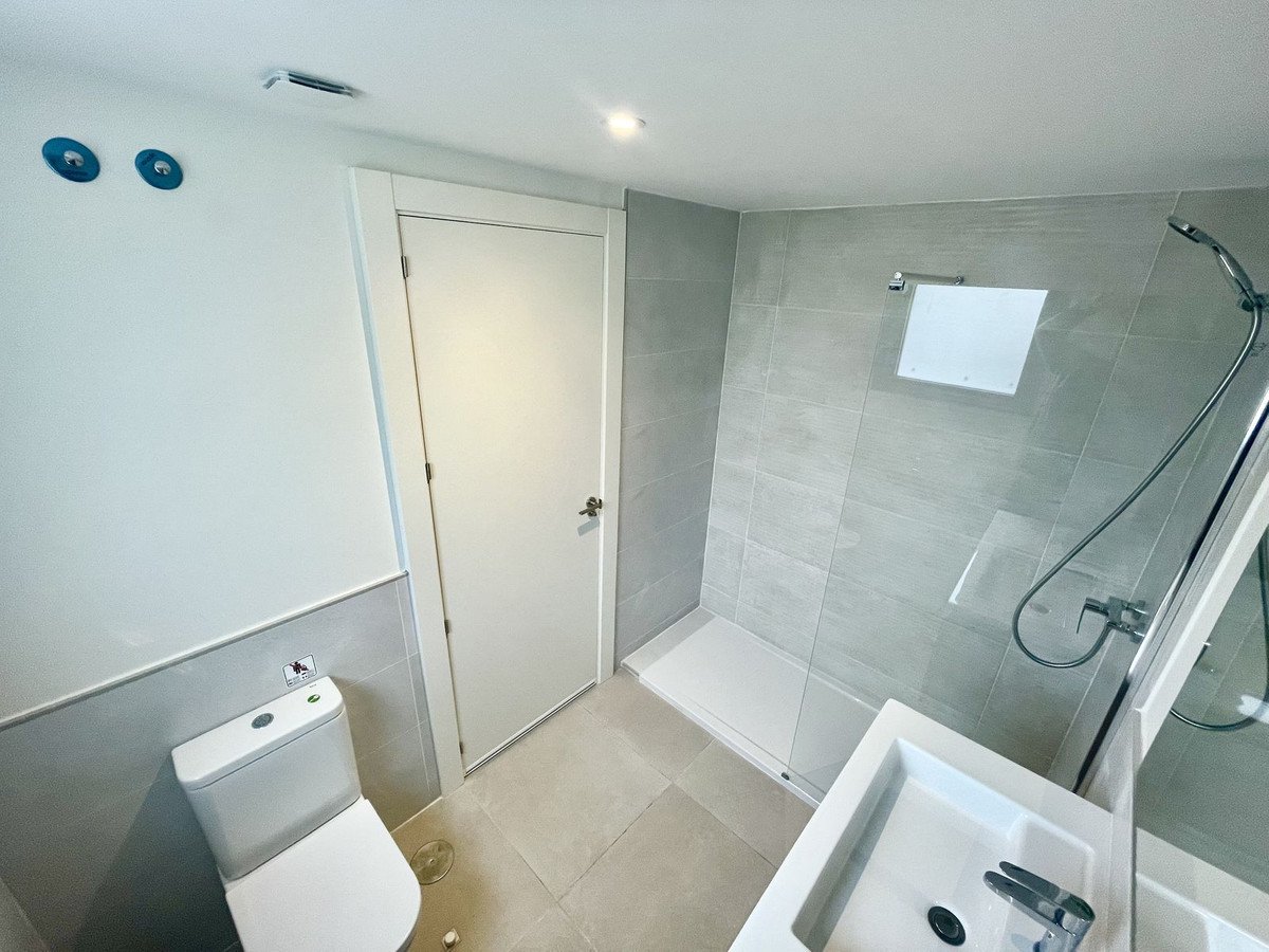 3 Bed Middle Floor Apartment in La Cala de Mijas