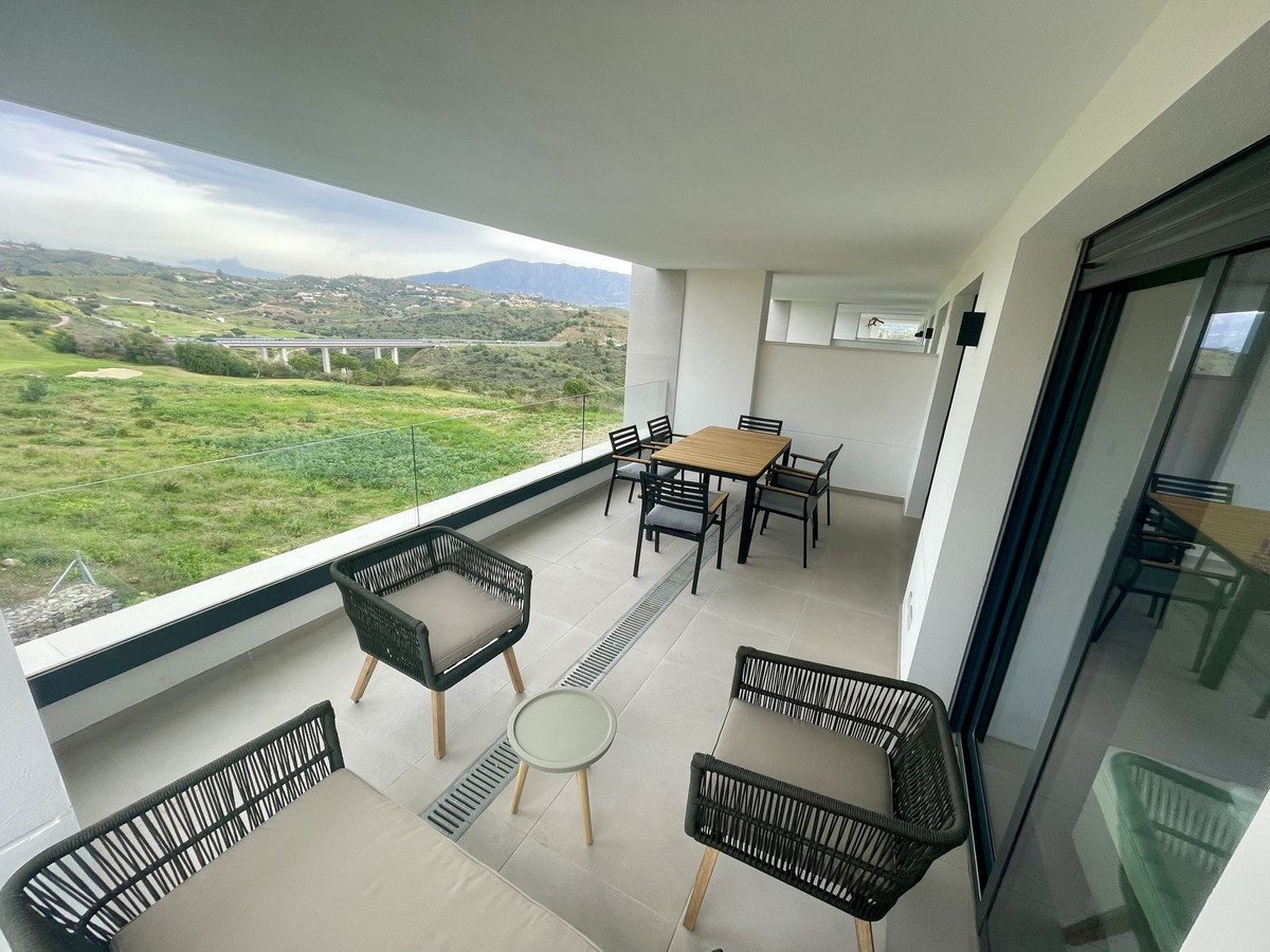 3 Bed Middle Floor Apartment in La Cala de Mijas