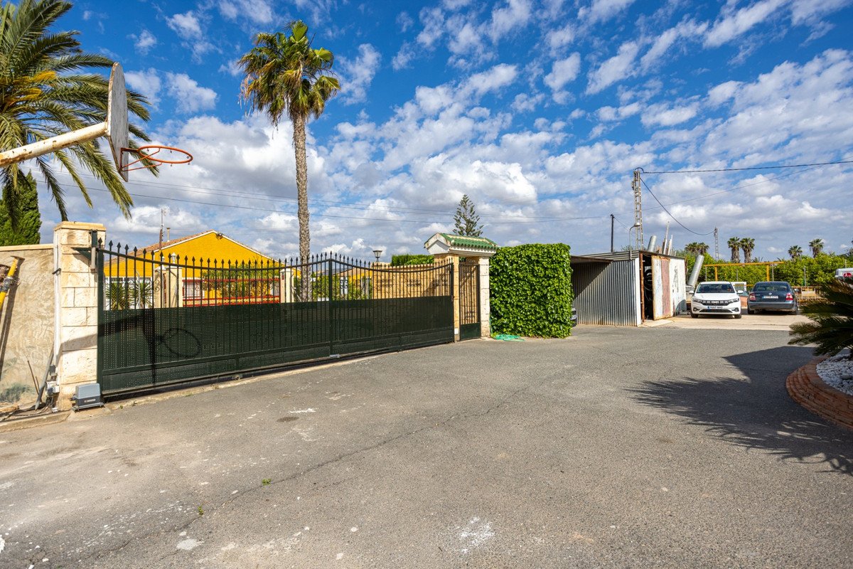 5 Bed Detached Villa in La Hoya