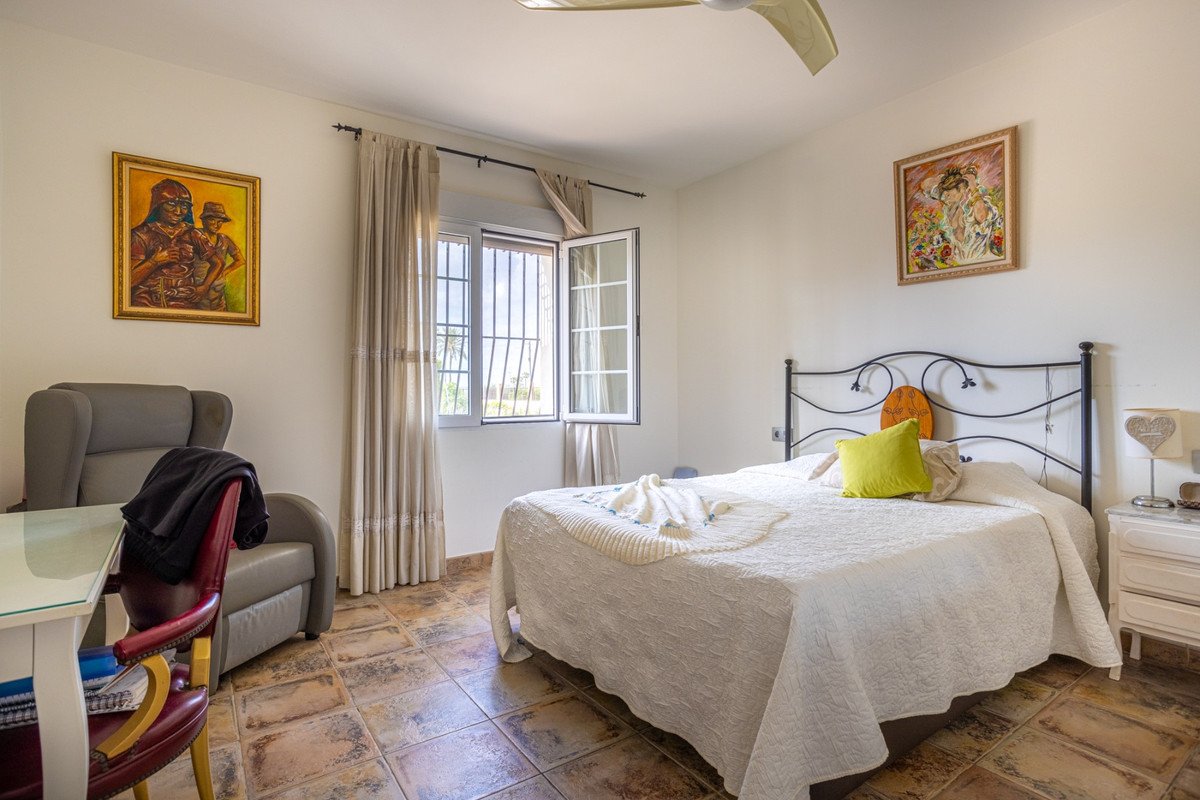 5 Bed Detached Villa in La Hoya