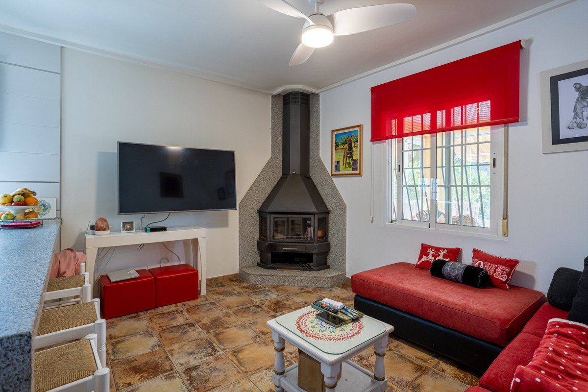5 Bed Detached Villa in La Hoya