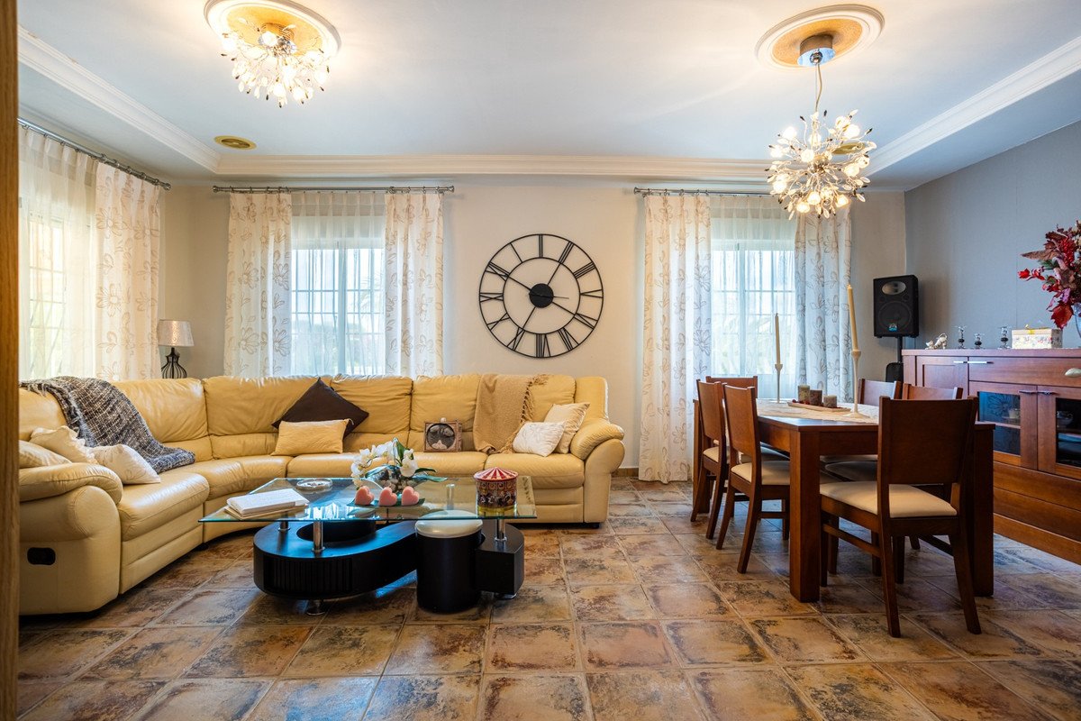 5 Bed Detached Villa in La Hoya