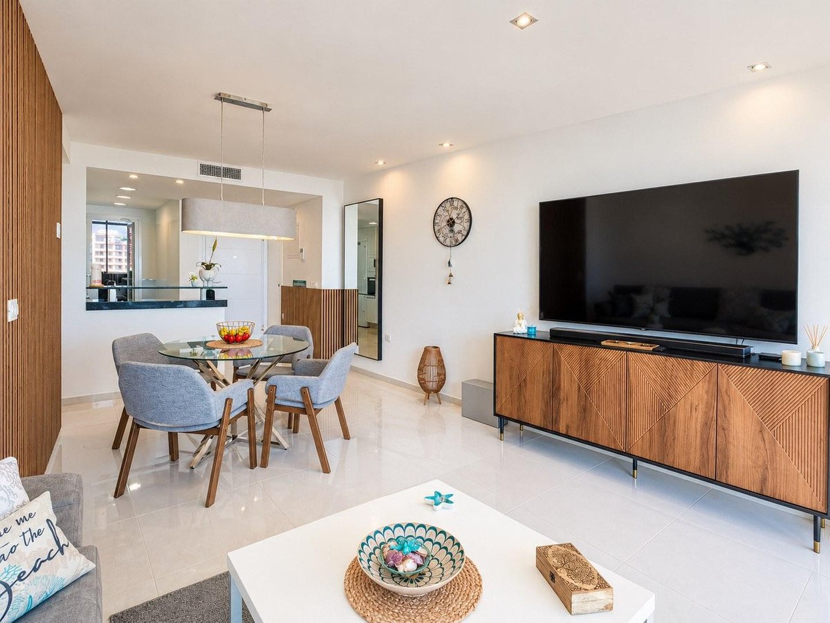 2 Bed Middle Floor Apartment in Punta Prima
