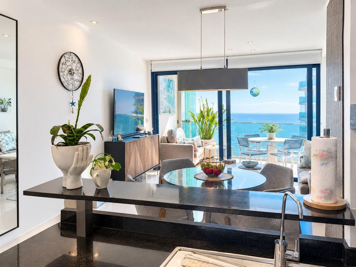 2 Bed Middle Floor Apartment in Punta Prima
