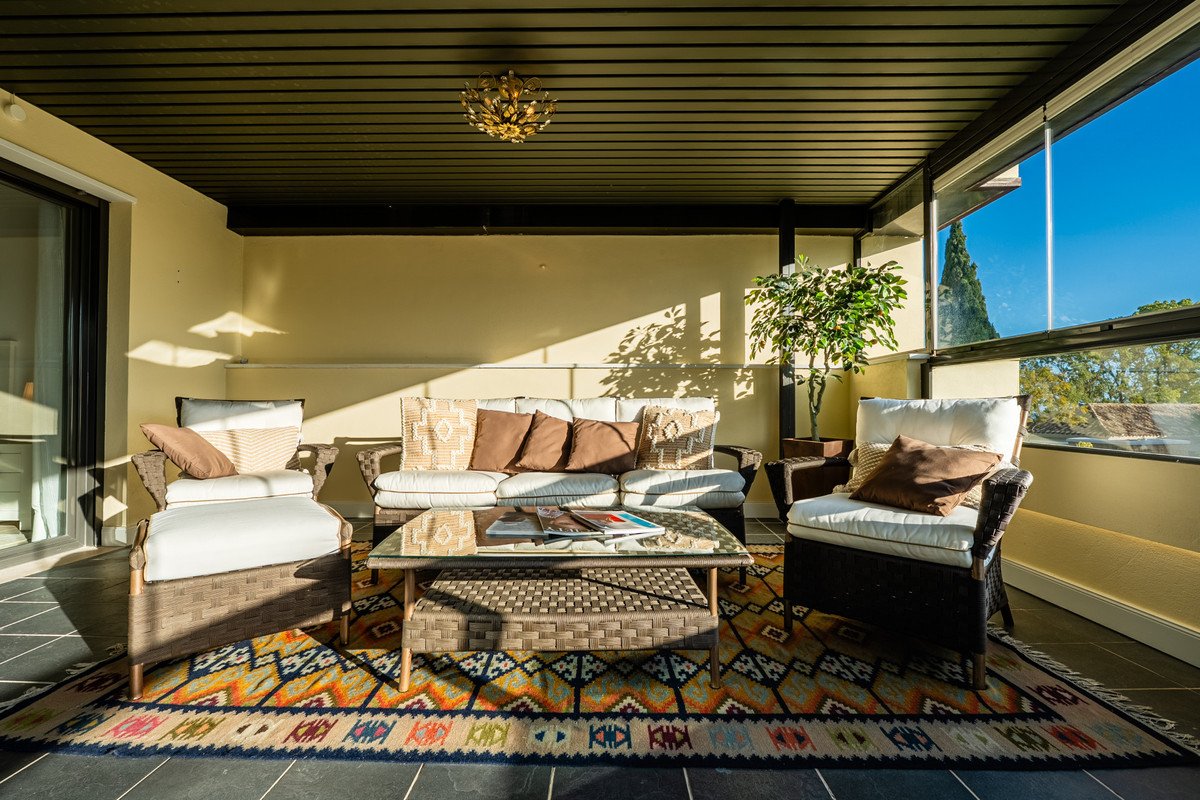 2 Bed Middle Floor Apartment in Los Flamingos