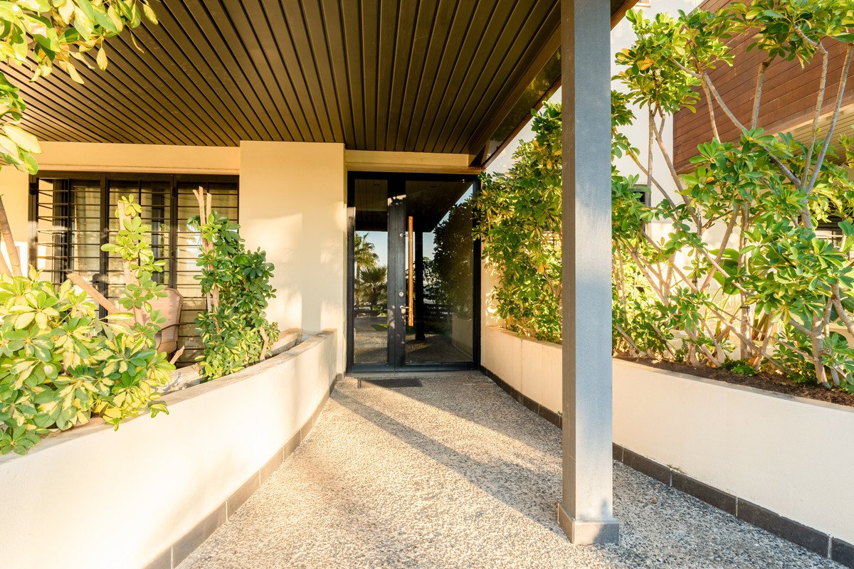 2 Bed Middle Floor Apartment in Benahavís