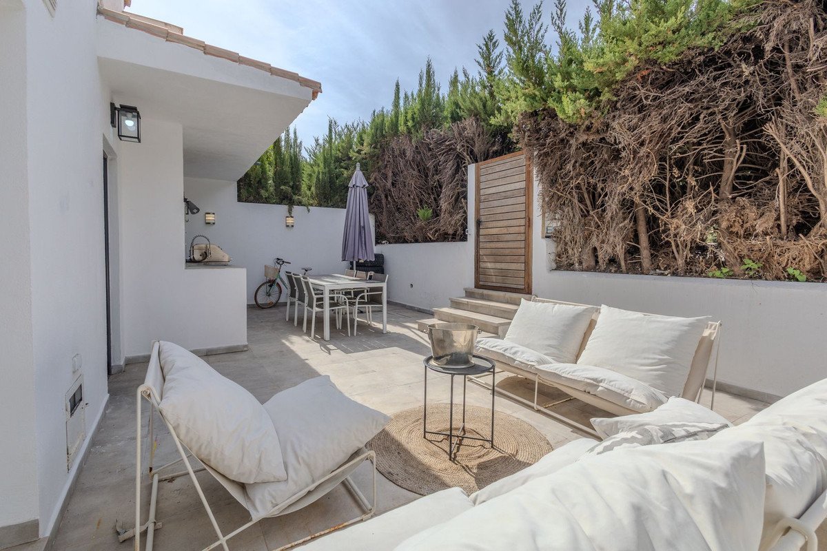 4 Bed Townhouse in Nueva Andalucía