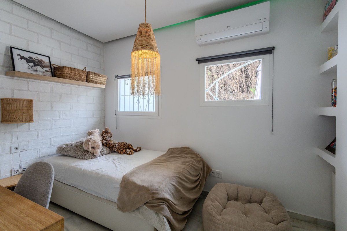 4 Bed Townhouse in Nueva Andalucía