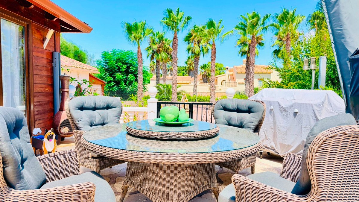 5 Bed Detached Villa in Daya Vieja