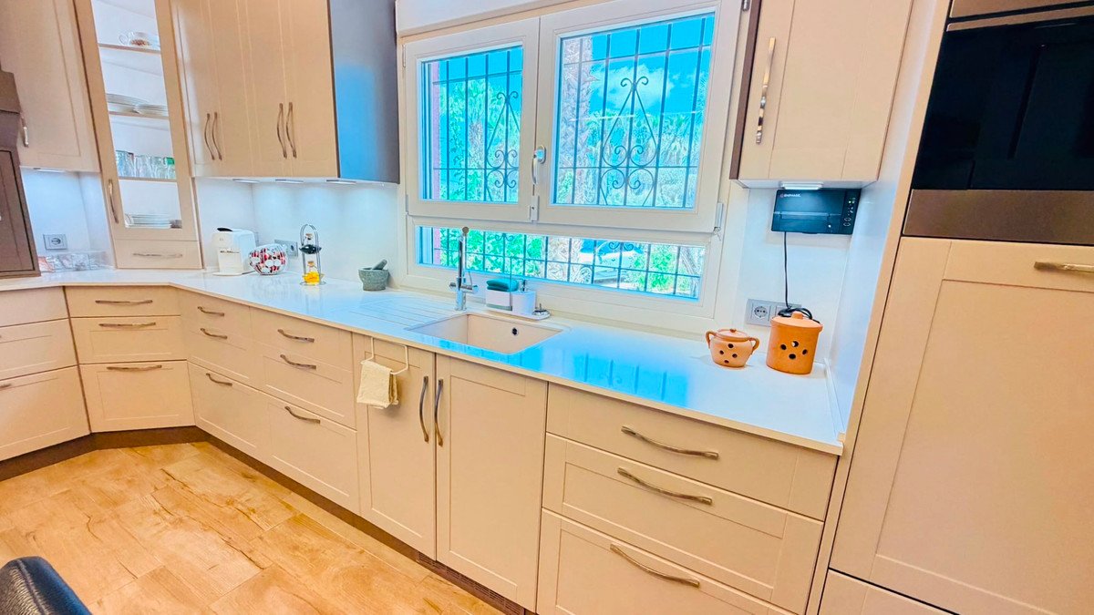5 Bed Detached Villa in Daya Vieja