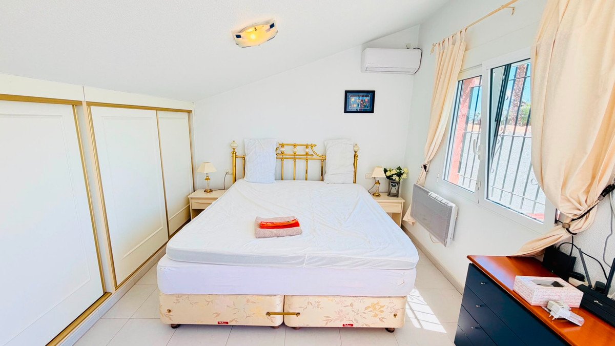 5 Bed Detached Villa in Daya Vieja