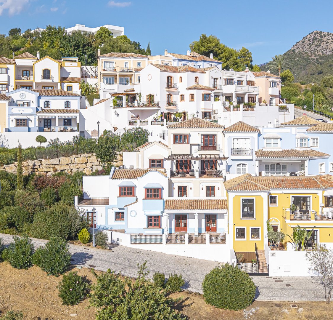 3 Bed Townhouse in Benahavís